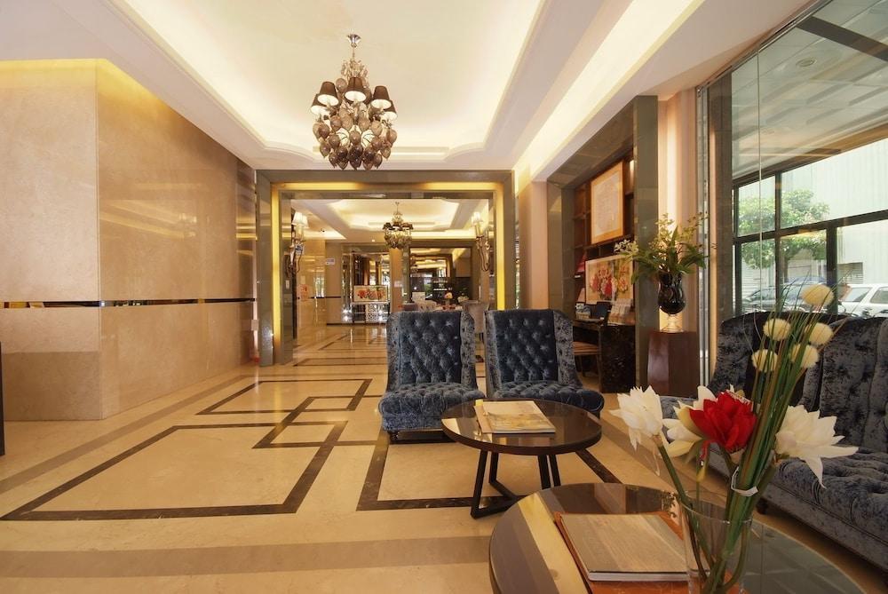 The Metro Hotel Taichung Exterior foto