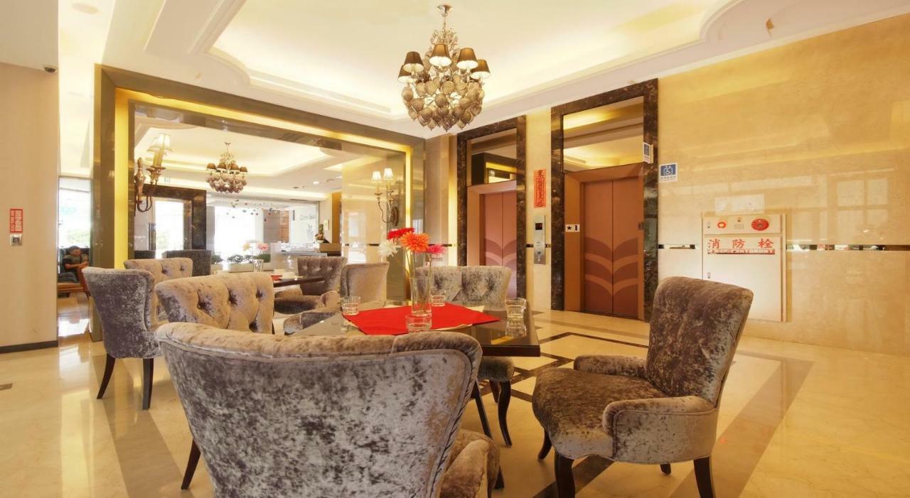 The Metro Hotel Taichung Exterior foto